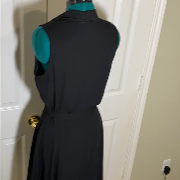 Little Black Dress - Picture 5 of 10